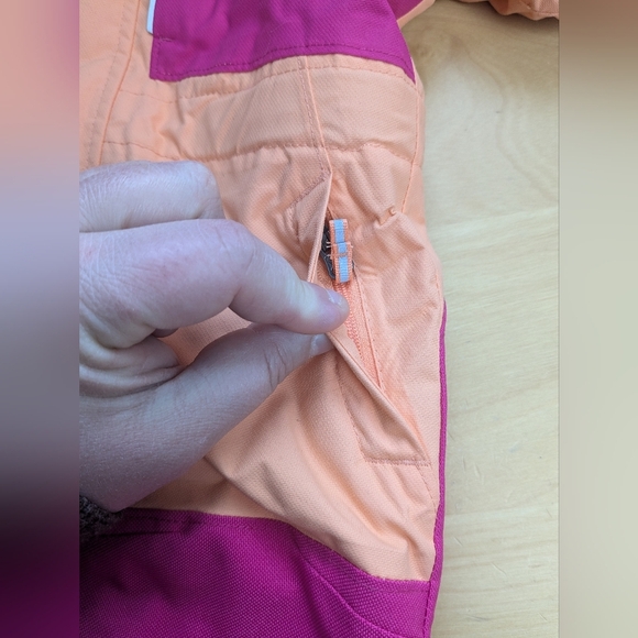 NWT COLUMBIA BABY BUGA SUIT Size 0-3 months peach and Pink color Super Nice ! - Picture 8 of 13